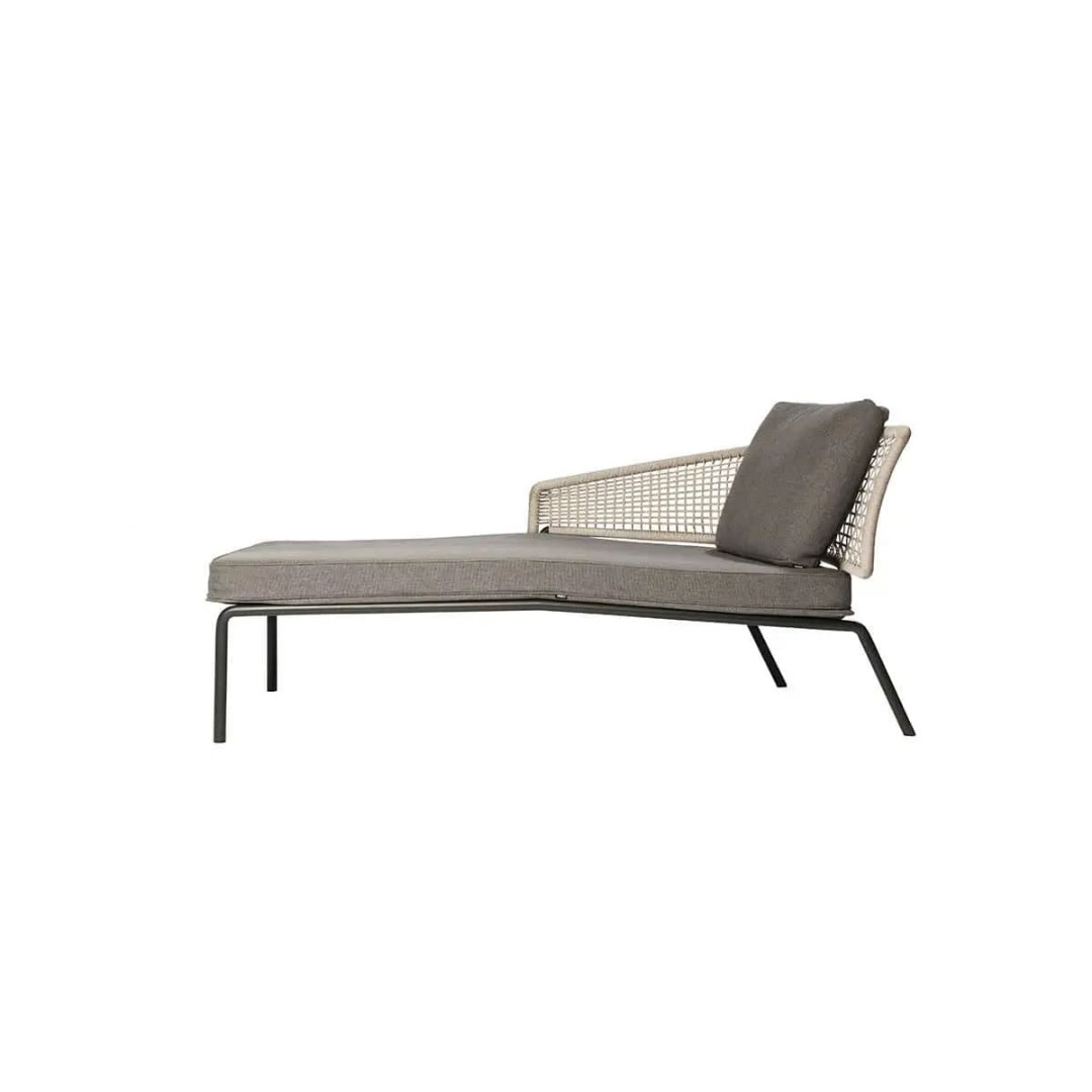 Lounge chair Tribu CTR в интерьере