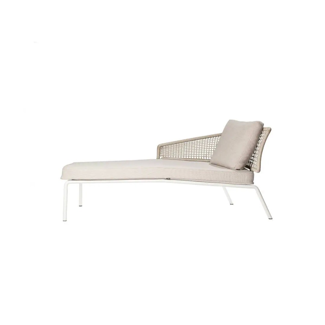 Lounge chair Tribu CTR в интерьере
