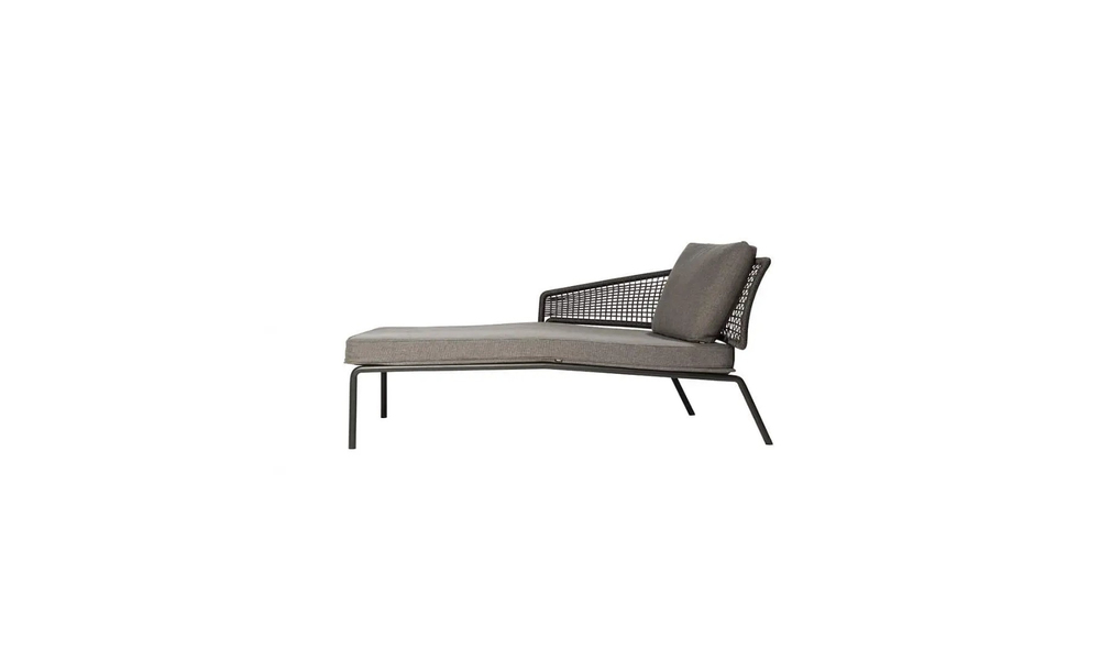 Lounge chair Tribu CTR