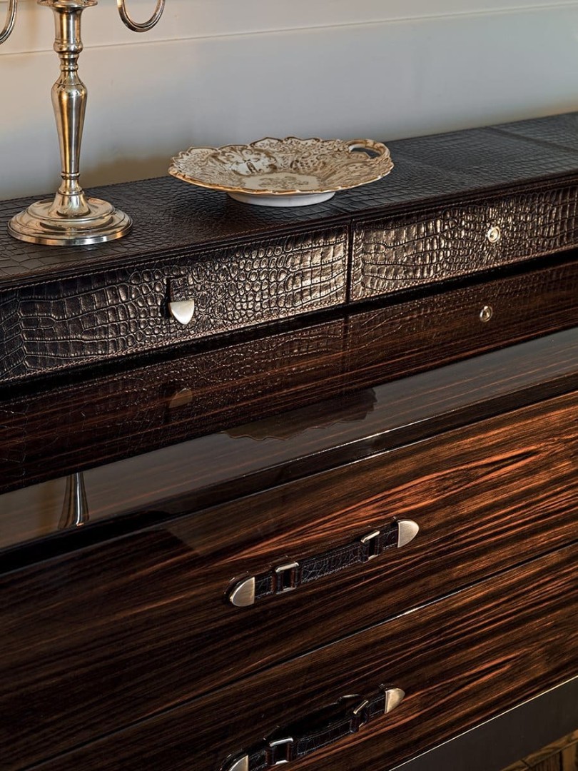 Longhi Monsieur Dresser в интерьере
