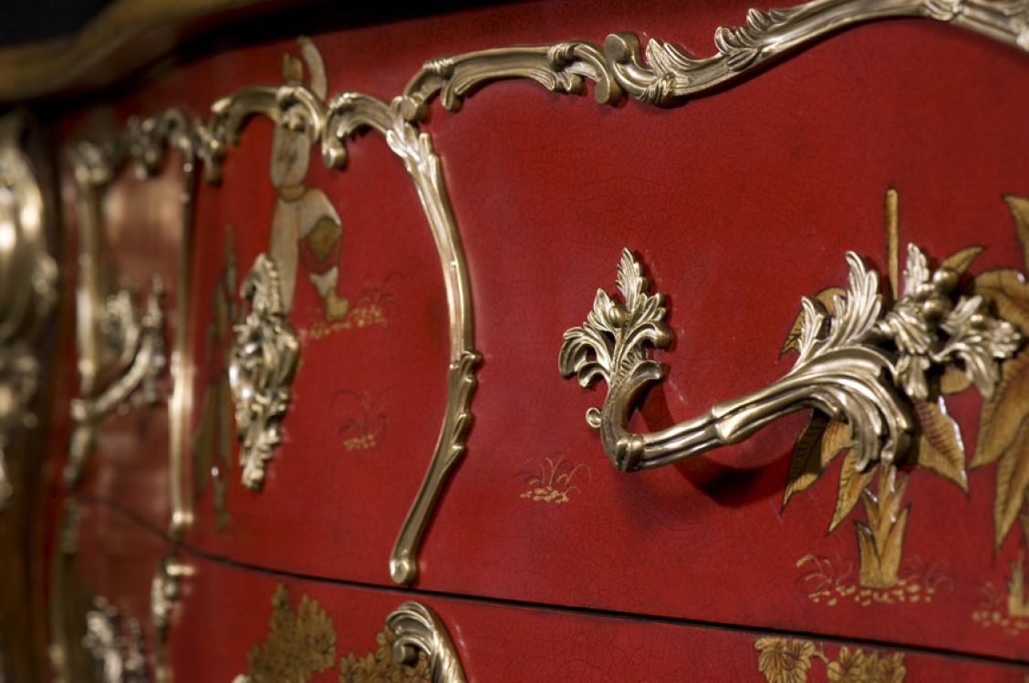 Theodore Alexander The Opulent East Dresser в интерьере