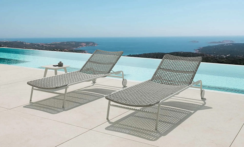 Lounge chair Talenti Moon Alu в интерьере