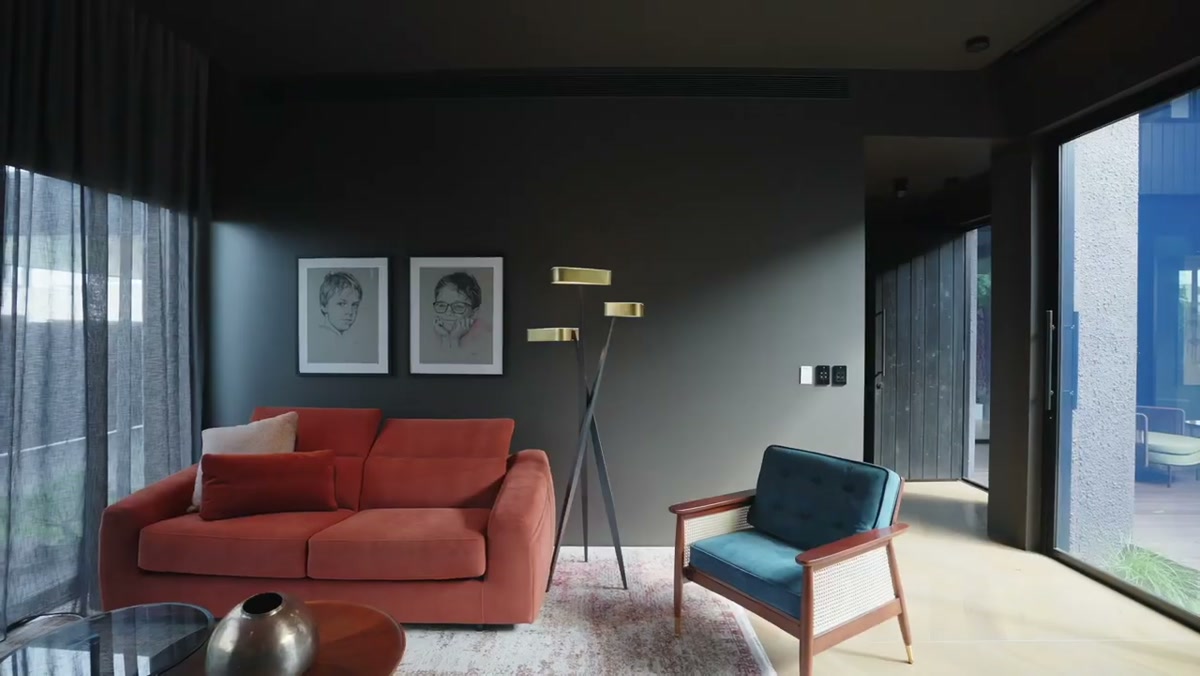 A house in Australia - not a single meeting in person