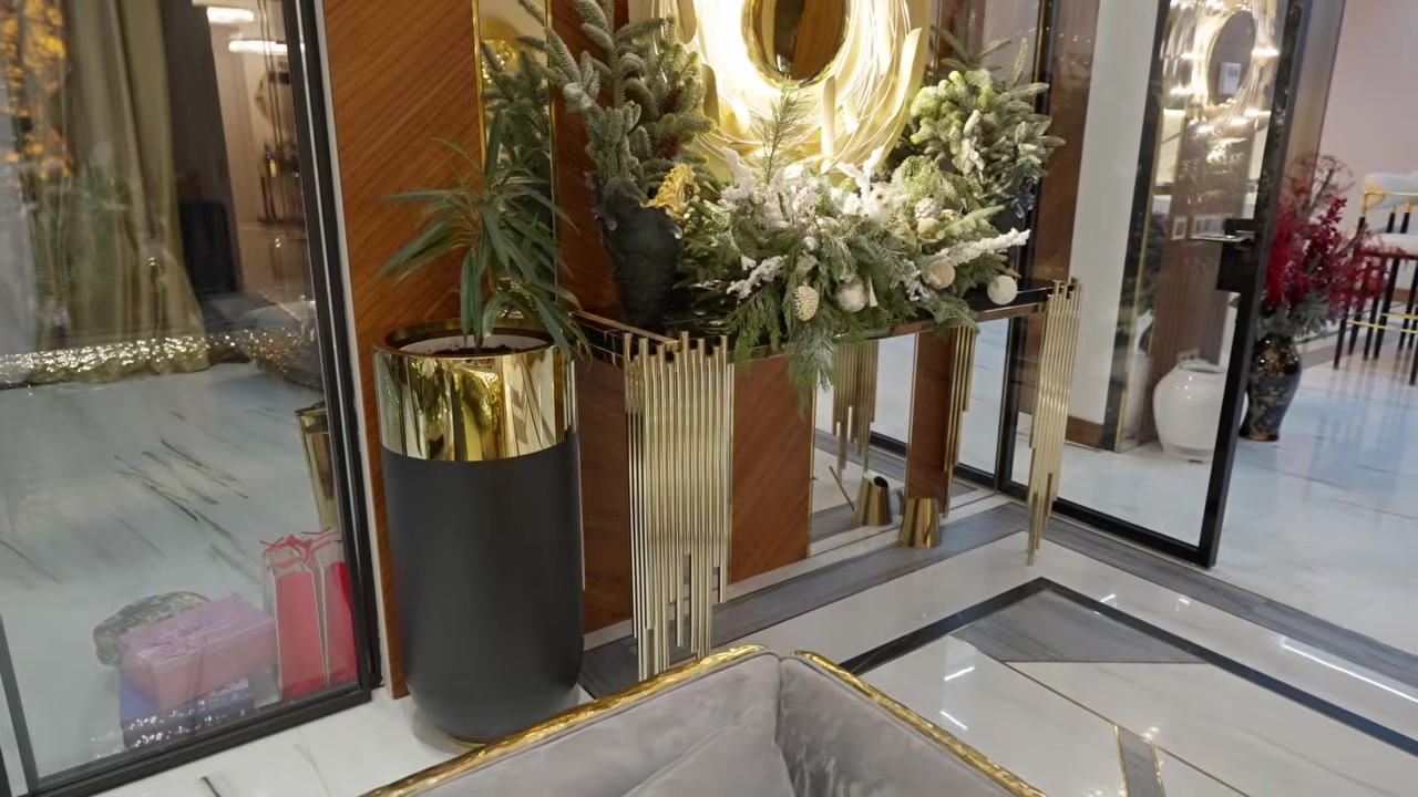 Entrance area with a console table