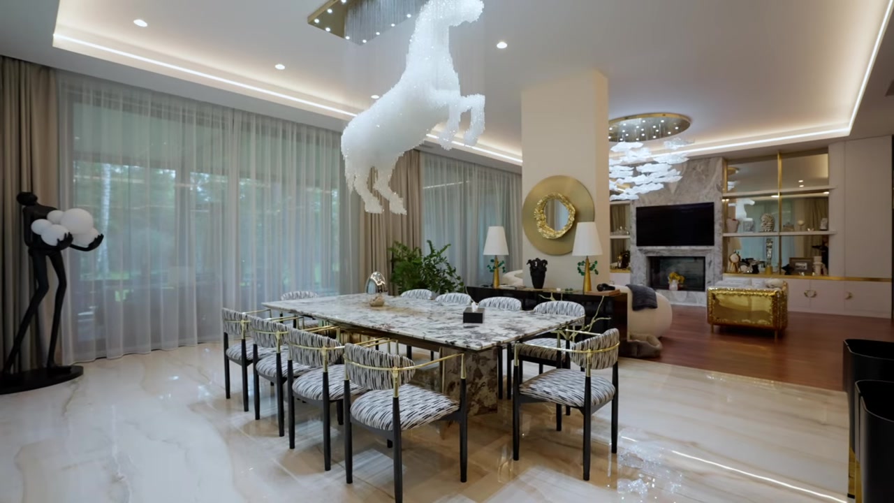 A $900,000 interior in the Boca do Lobo style