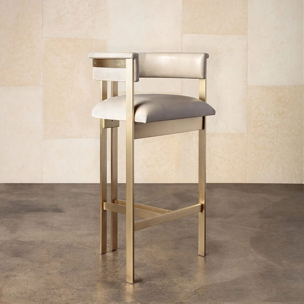 Kelly Wearstler Elliott Bar Chair в интерьере