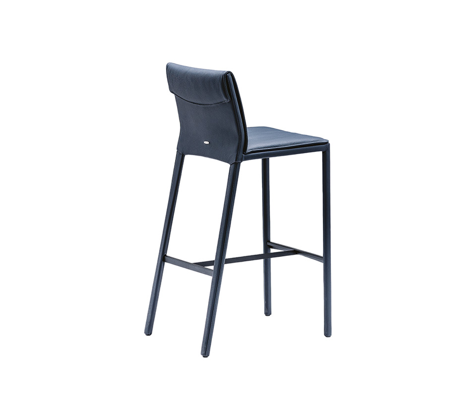 Bar stool CATTELAN ITALIA Isabel в интерьере
