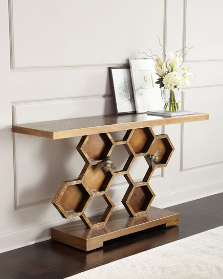 Console John Richard Bee в интерьере