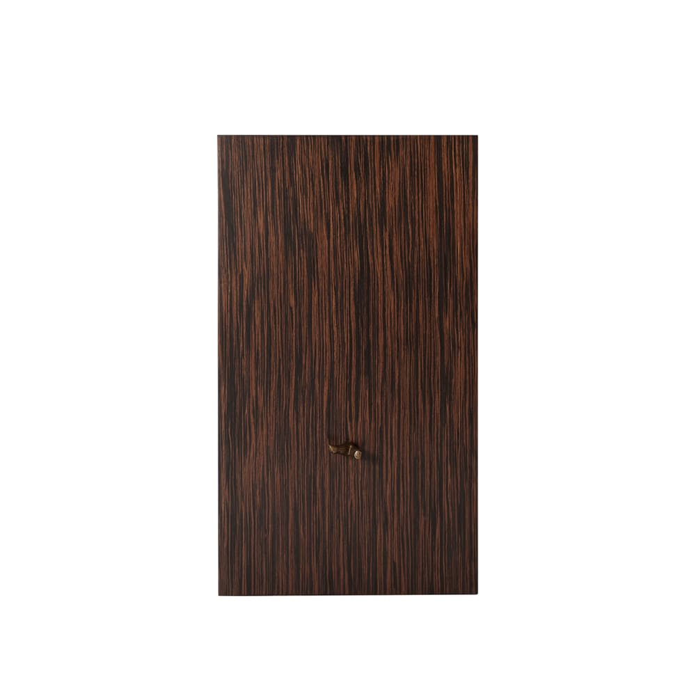 Console Theodore Alexander Spring в интерьере