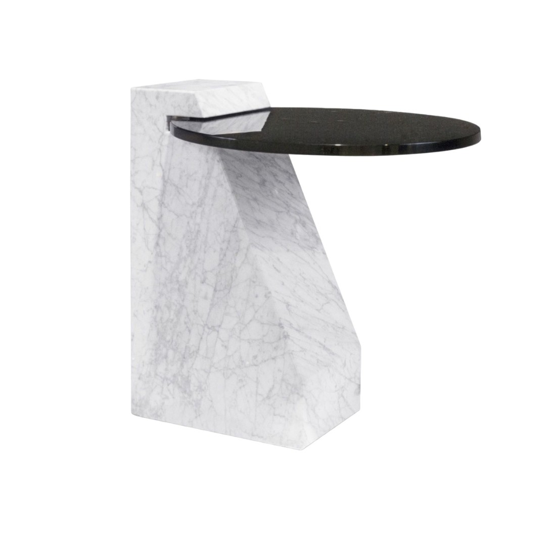 Baxter Verre Particulier Corner Table в интерьере