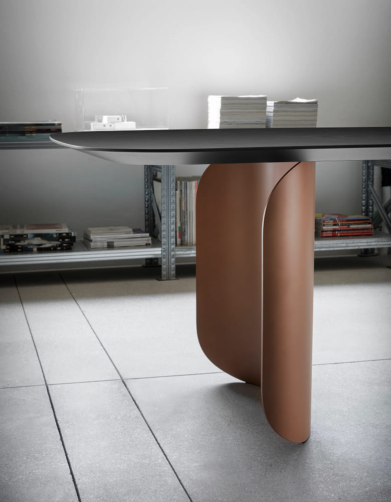 Dining table miniforms Barry в интерьере