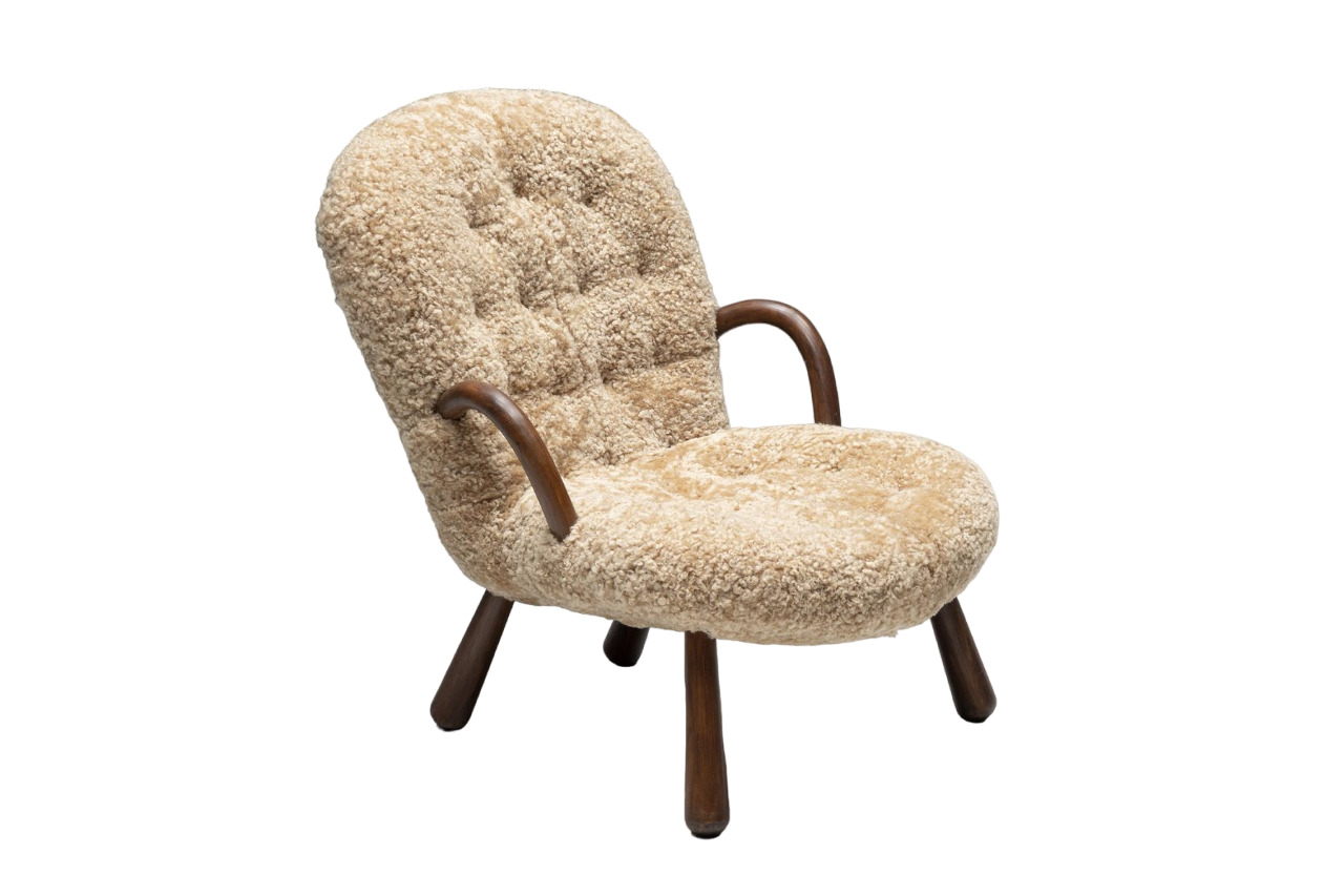 Armchair Philip Arctander Clam в интерьере