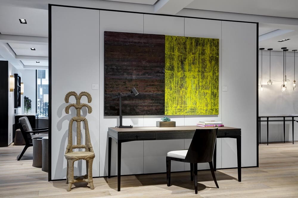 Holly Hunt Scribe desk в интерьере