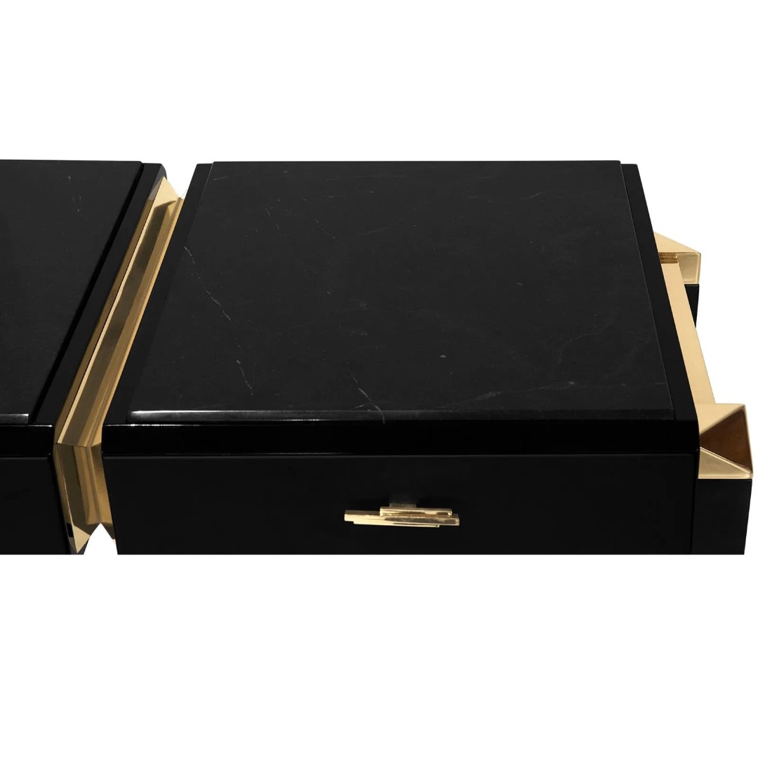 Console LUXXU Spear в интерьере