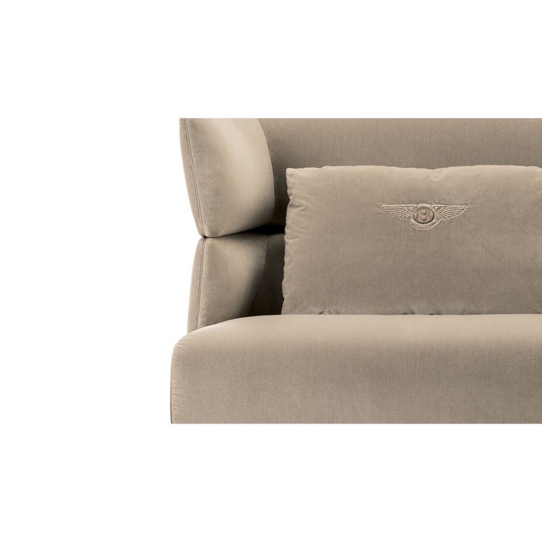 Bentley Lancaster Sofa в интерьере