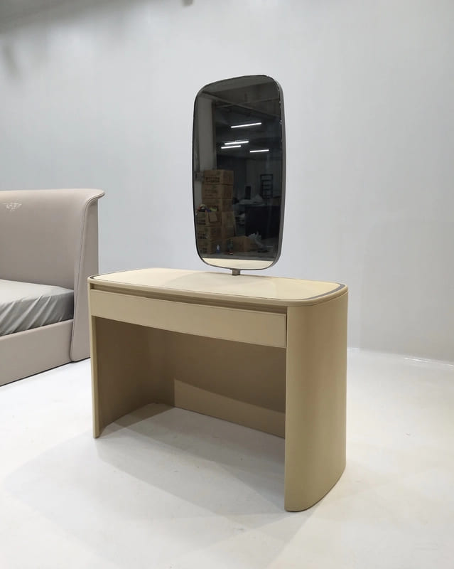 Bentley Harold Mirror в интерьере