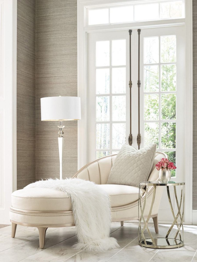 Caracole Adela Corner Table в интерьере