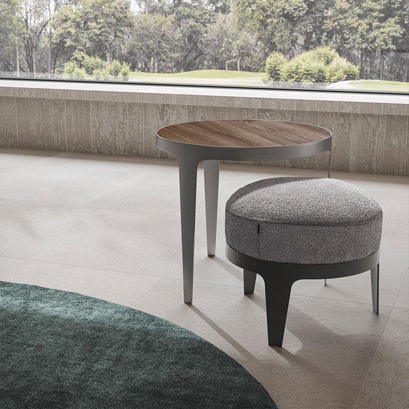 Corner table NATUZZI ITALIA Herman в интерьере