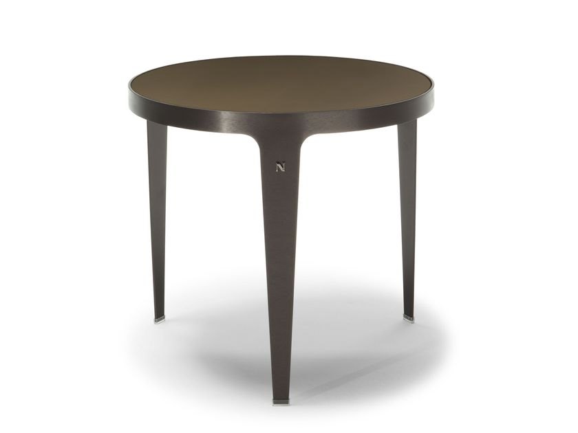 Corner table NATUZZI ITALIA Herman в интерьере