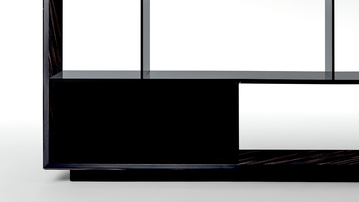 Fendi Serengeti Bookcase в интерьере