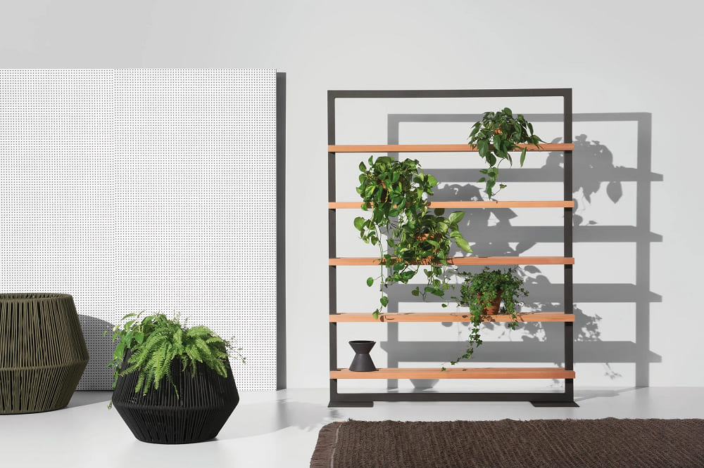 Outdoor flower pot KETTAL Zigzag в интерьере