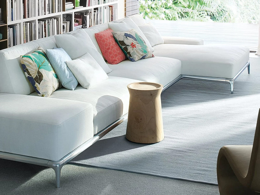 Corner table Poliform Dama в интерьере