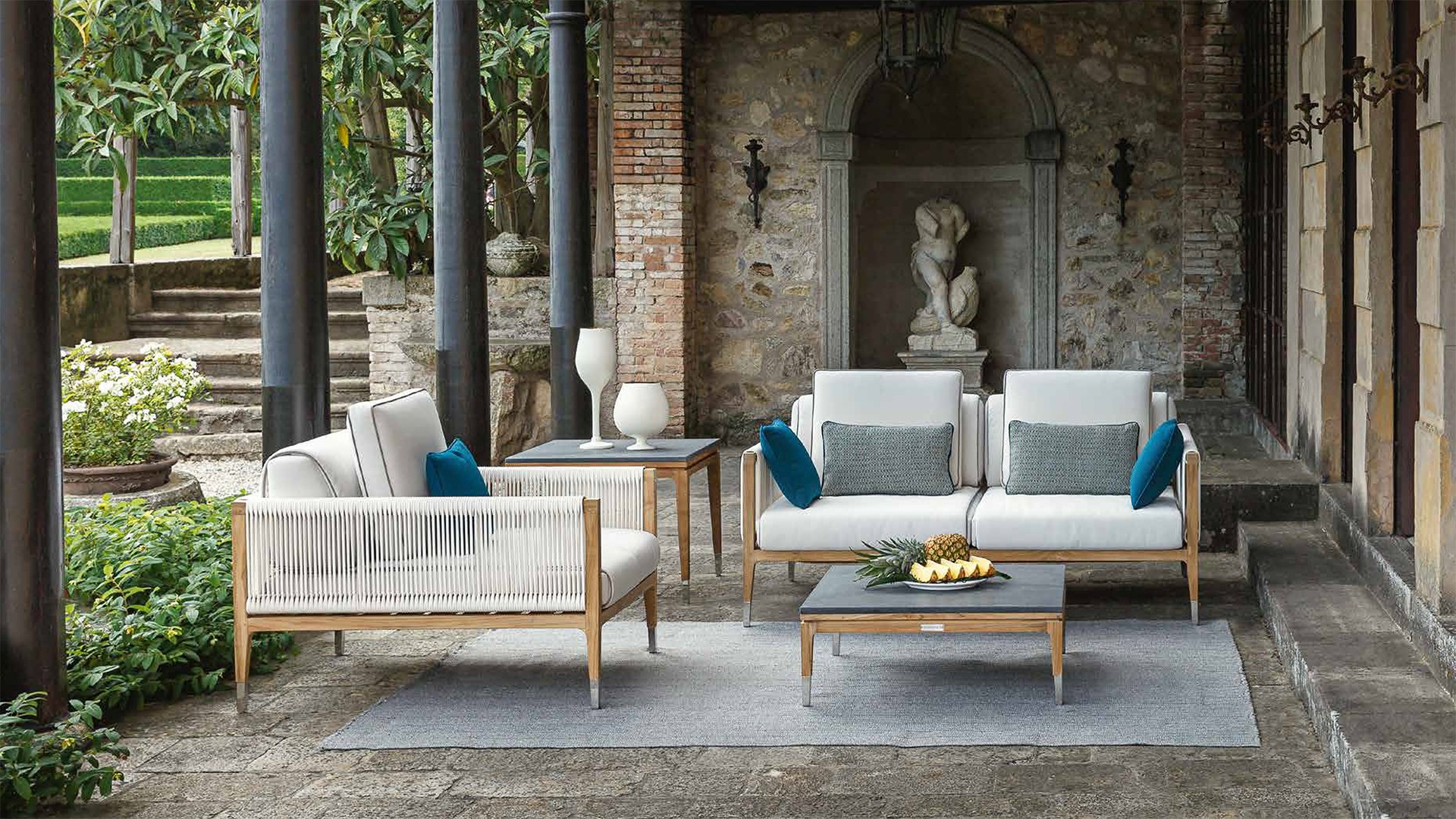 Outdoor coffee table SMANIA Alghero в интерьере
