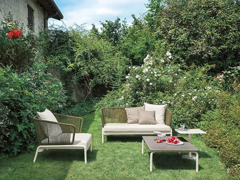 Outdoor armchair RODA Spool в интерьере