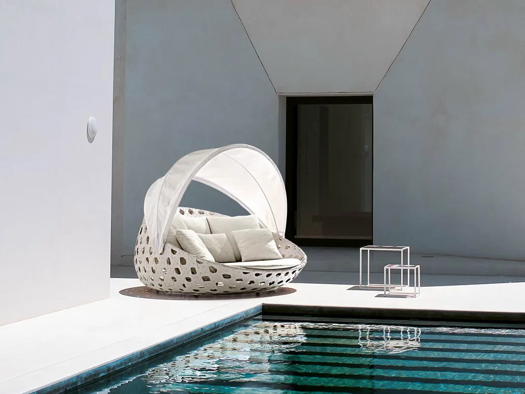 Outdoor sofa B&B Italia Canasta в интерьере