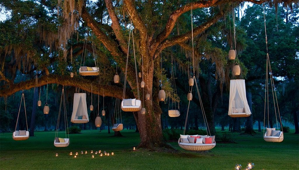 Outdoor sofa Dedon Swingrest в интерьере