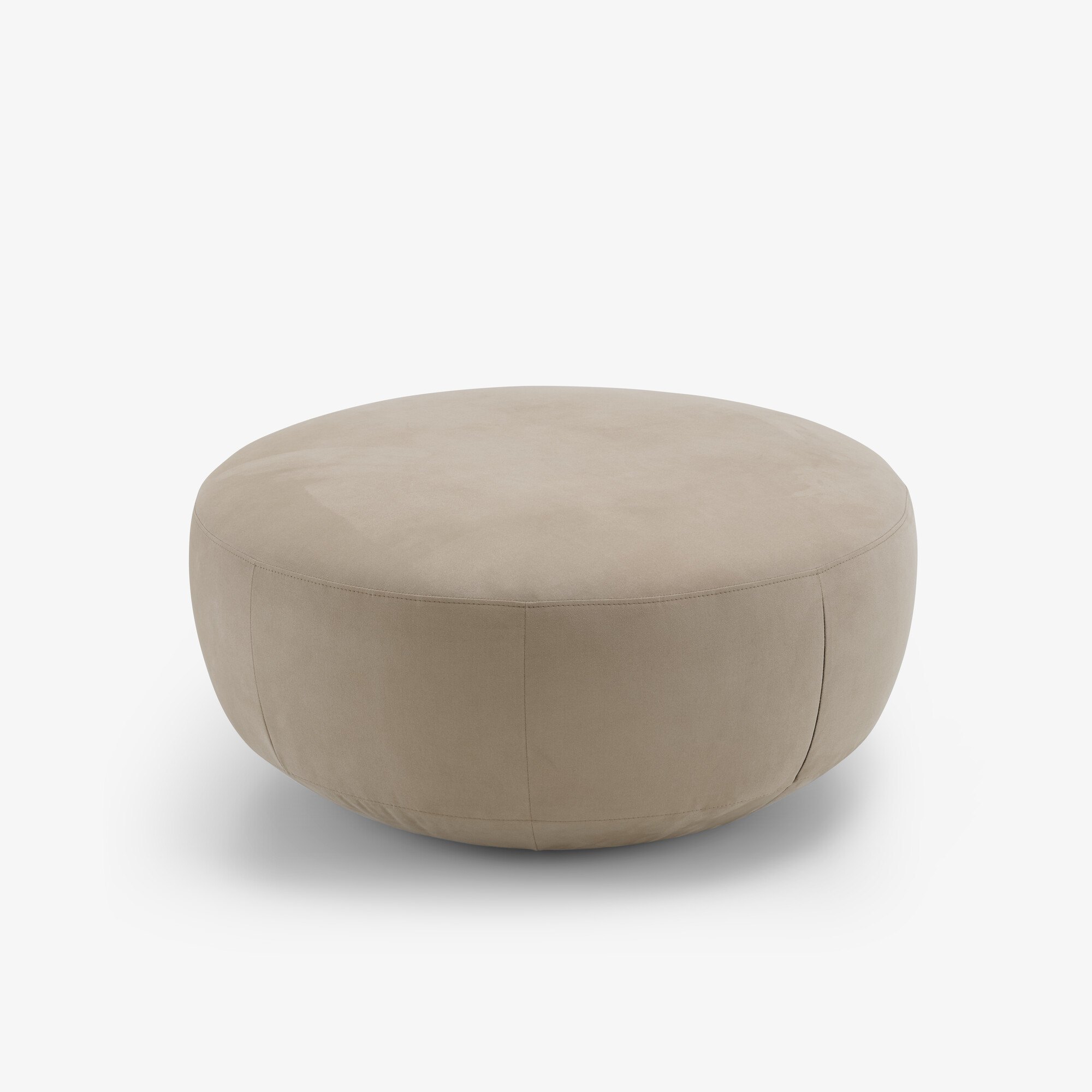 Pouffe by Ligne Roset Prado в интерьере