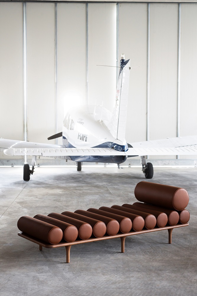 Tacchini Five to nine banquette в интерьере