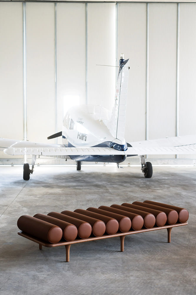 Tacchini Five to nine banquette в интерьере