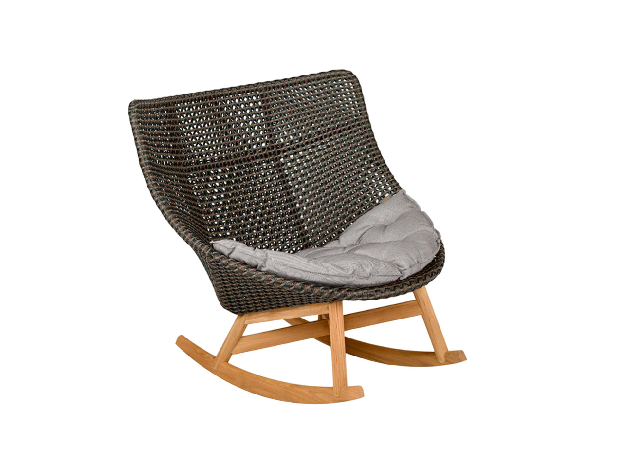Outdoor rocking chair Dedon Mbrace в интерьере