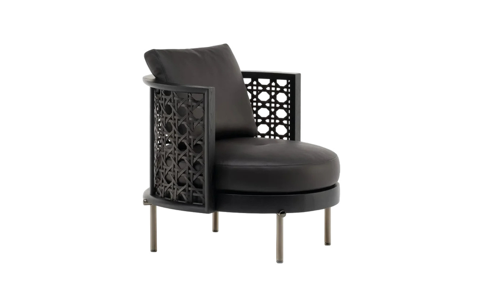 Minotti Torii Nest armchair