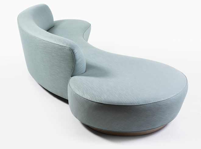 Sofa VLADIMIR KAGAN Serpentine в интерьере