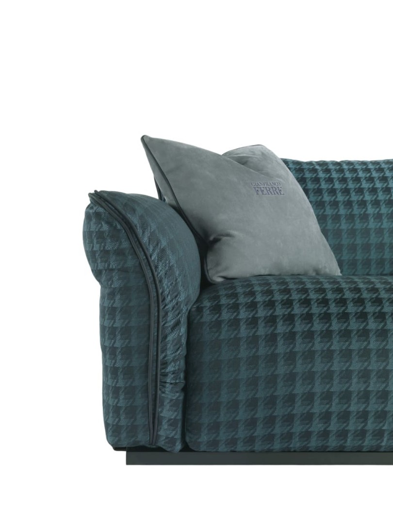Gianfranco Ferre Clapton armchair в интерьере