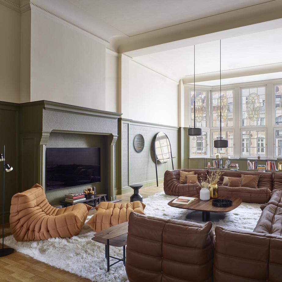 Sofa Ligne Roset Togo в интерьере