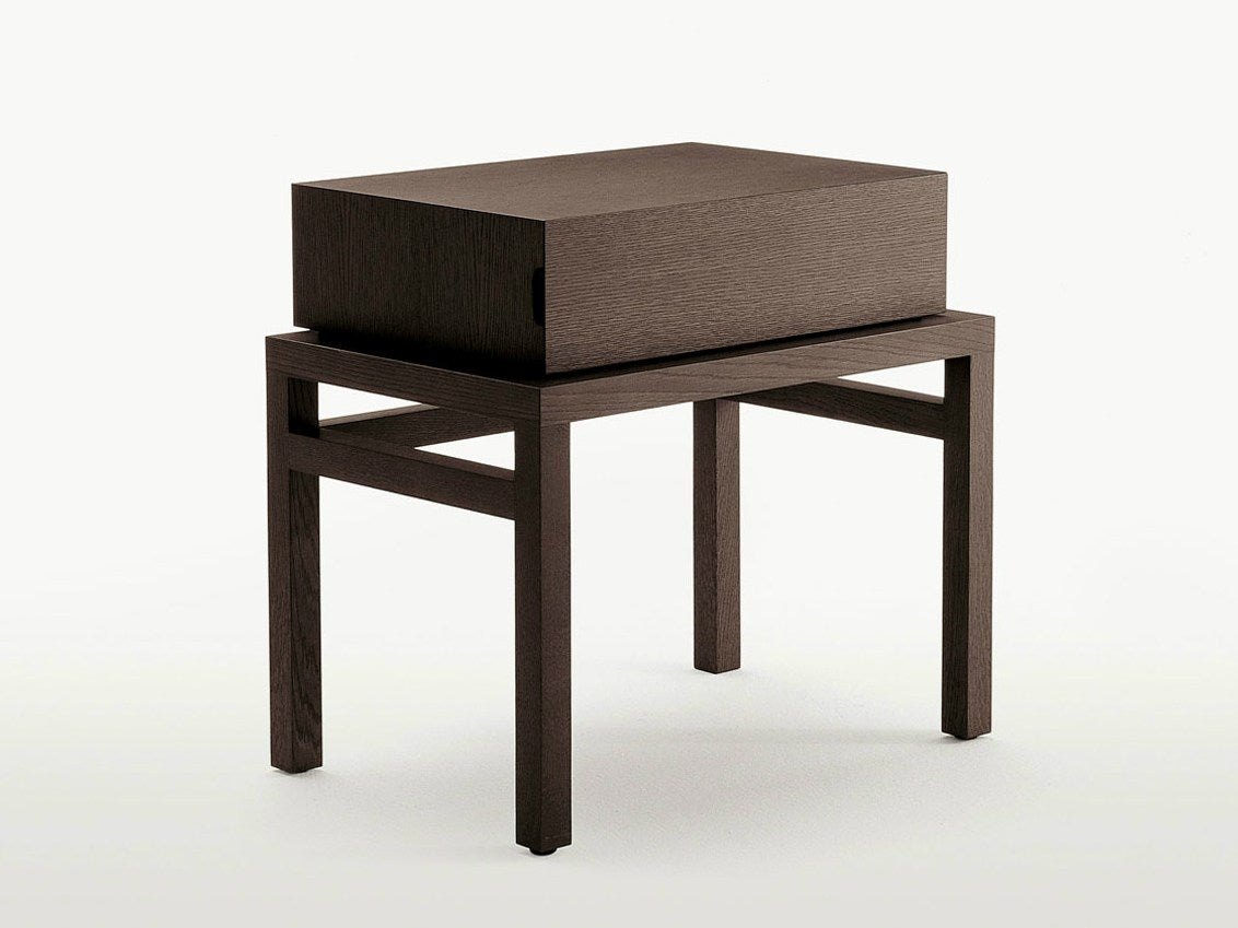 B&B Italia Thronos bedside cabinet в интерьере
