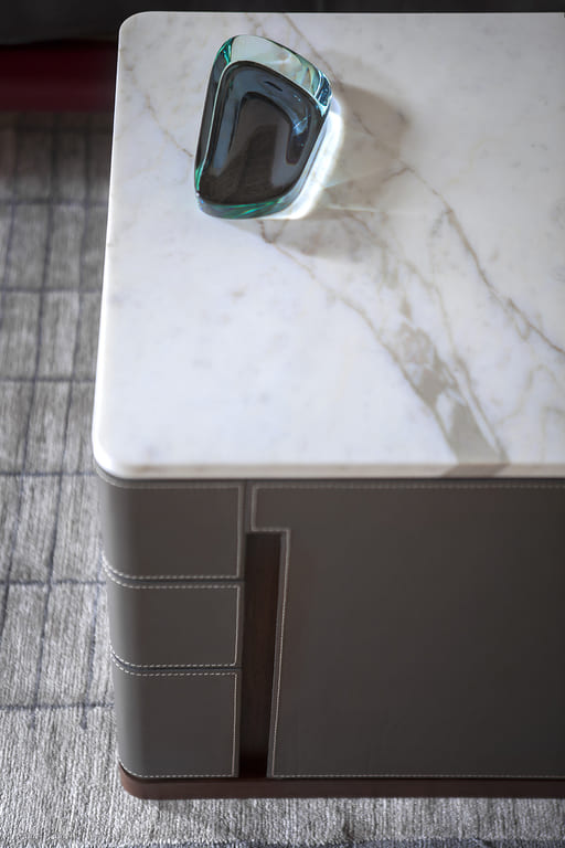 Poltrona Frau Fidelio Notte Bedside Cabinet в интерьере