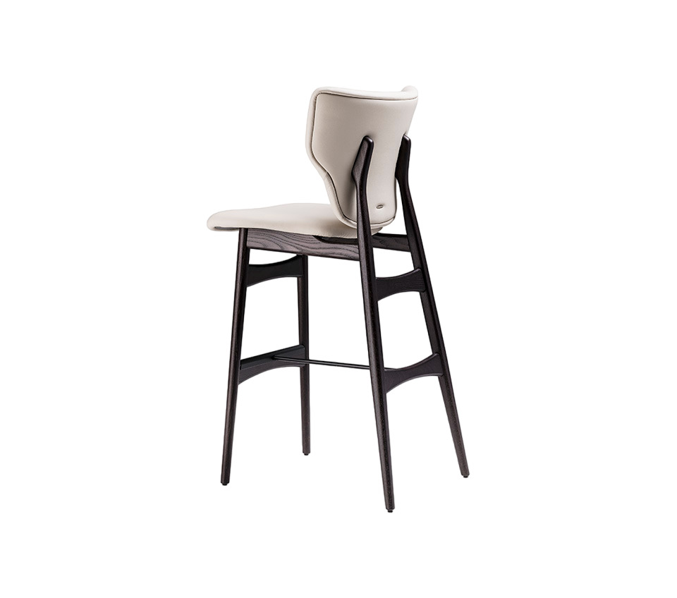 Bar stool CATTELAN ITALIA Dumbo в интерьере