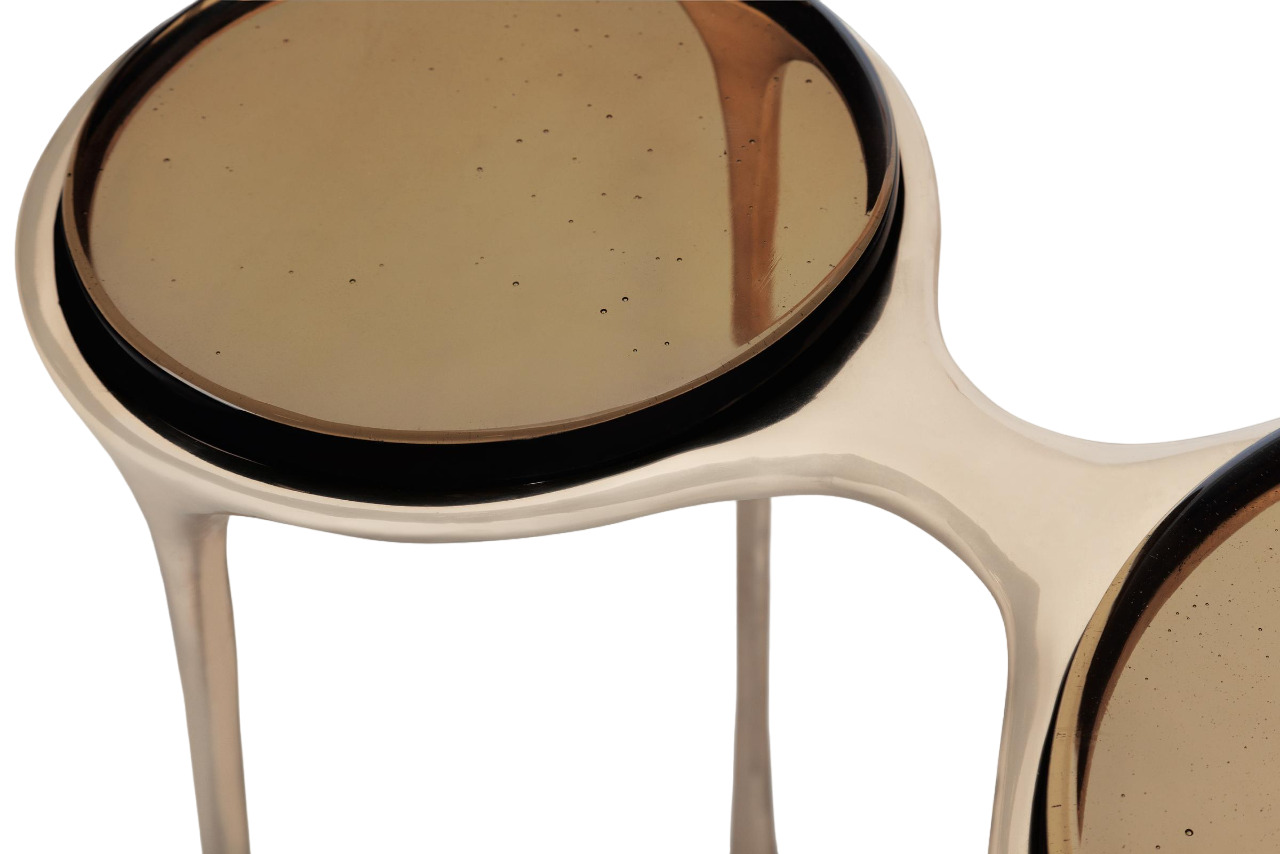 Holly Hunt Spectacles Corner Table в интерьере