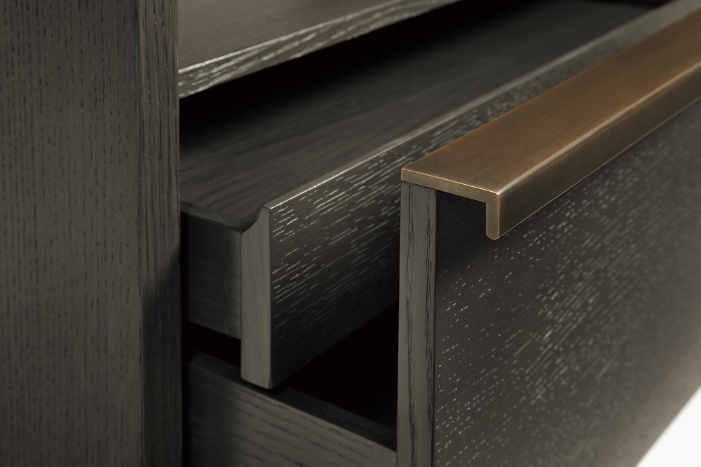Holly Hunt One Nightstand Bedside Cabinet в интерьере