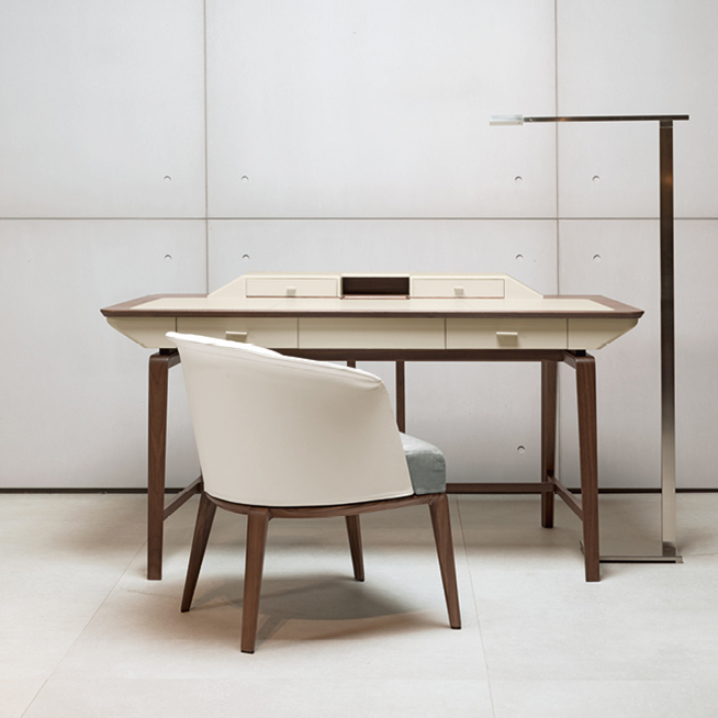 Giorgetti Studium desk в интерьере