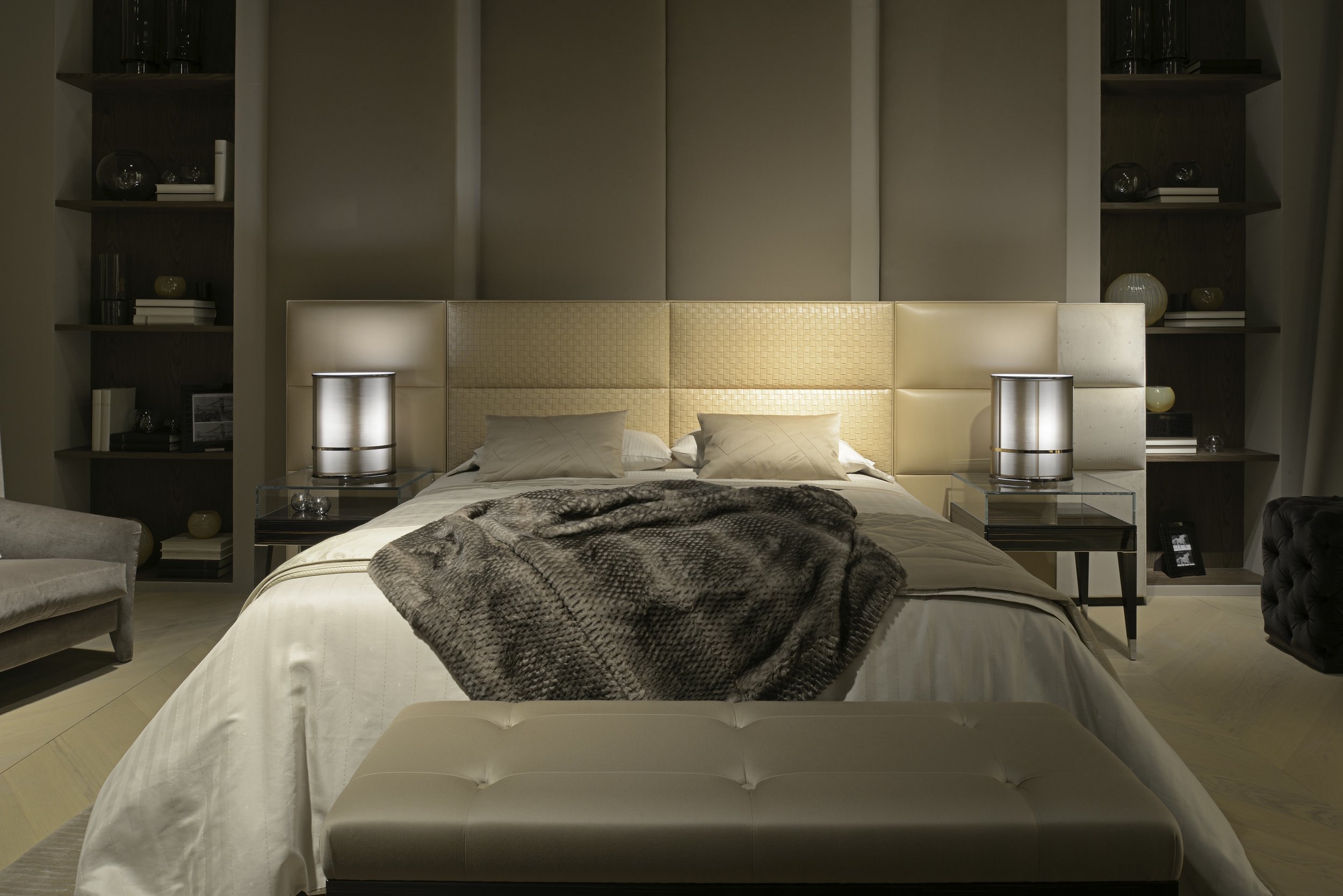 Fendi Dedalo bedside cabinet в интерьере