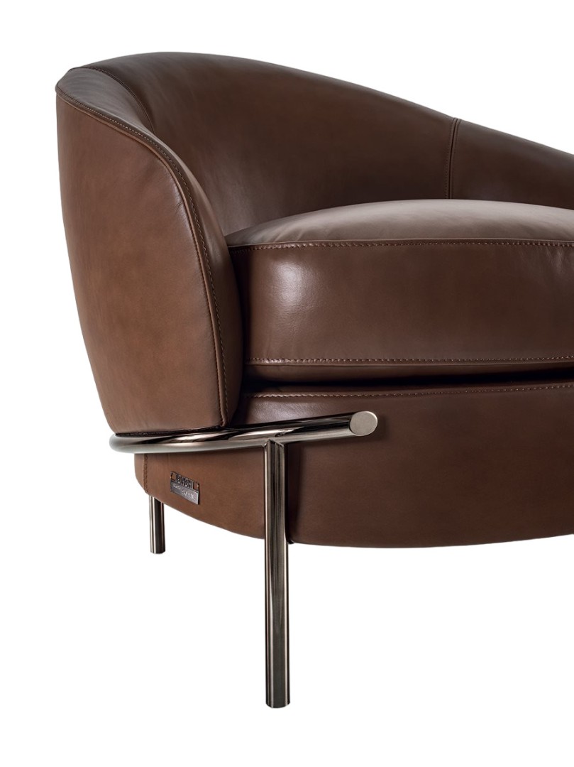Longhi Lloyd Armchair в интерьере