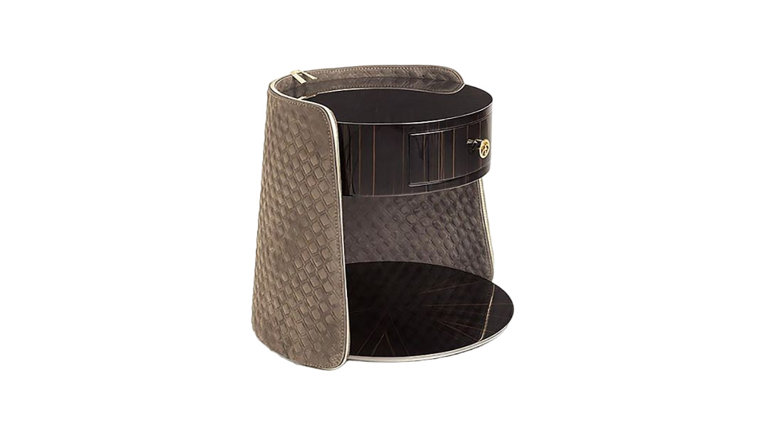 Vittoria Frigerio Contarini bedside cabinet в интерьере