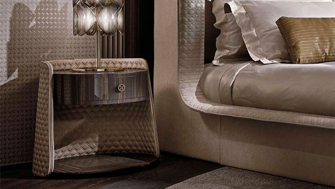 Vittoria Frigerio Contarini bedside cabinet в интерьере