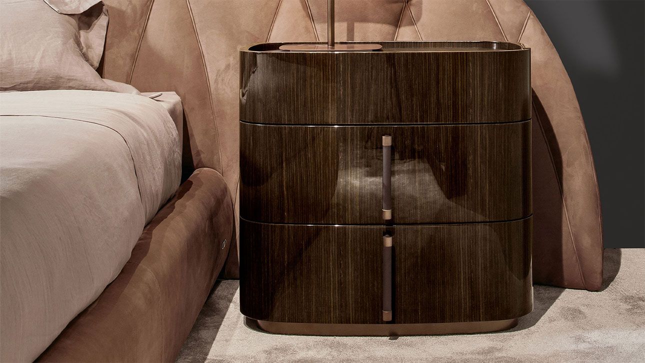 Daytona Mayfair Bedside Cabinet в интерьере