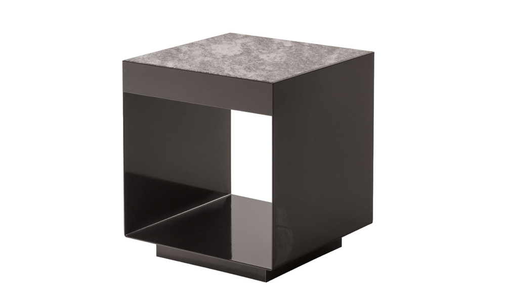 Minotti Elliott Corner Table